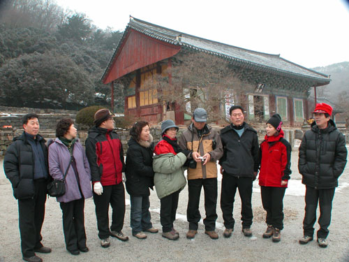 선운사를 찾아간 50줄의 한동네 초등동기생 